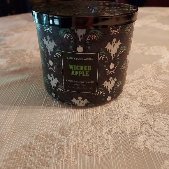 Bath and Body Works Wicked Apple 14.5 oz Halloween Candle with Spiderweb Top - Picture 1 of 8